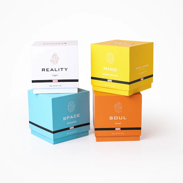 magnetic-closure-box-with-insert